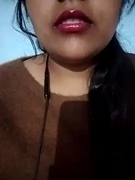 Snapshot of Love-Veronica chatting on 02-12-26, 01:28 Love-Veronica online show from 02-12-26, 01:28