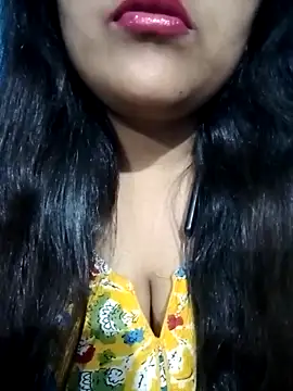 Snapshot of Love-Veronica chatting on 02-16-26, 12:45 Love-Veronica online show from 02-16-26, 12:45