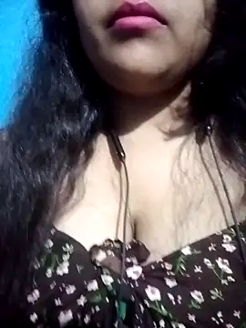 Snapshot of Love-Veronica chatting on 02-18-26, 05:53 Love-Veronica online show from 02-18-26, 05:53