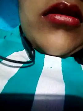 Snapshot of Love-Veronica chatting on 02-26-26, 06:40 Love-Veronica online show from 02-26-26, 06:40