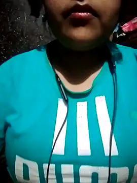 Snapshot of Love-Veronica chatting on 03-09-26, 06:01 Love-Veronica online show from 03-09-26, 06:01