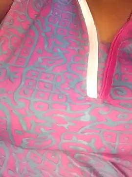 Snapshot of Sexy_Radhikaa chatting on 12-05-25, 12:52 Sexy Radhikaa online show from 12-05-25, 12:52