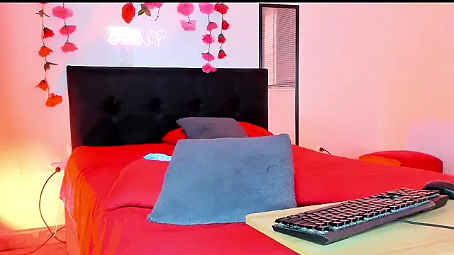 Snapshot of AlanaParker6_ chatting on 12-29-24, 02:31 AlanaParker6  online show from 12-29-24, 02:31