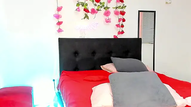 Snapshot of AlanaParker6_ chatting on 02-08-25, 01:33 AlanaParker6  online show from 02-08-25, 01:33