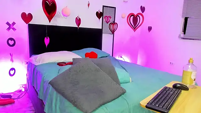 Snapshot of AlanaParker6_ chatting on 03-05-25, 05:39 AlanaParker6  online show from 03-05-25, 05:39