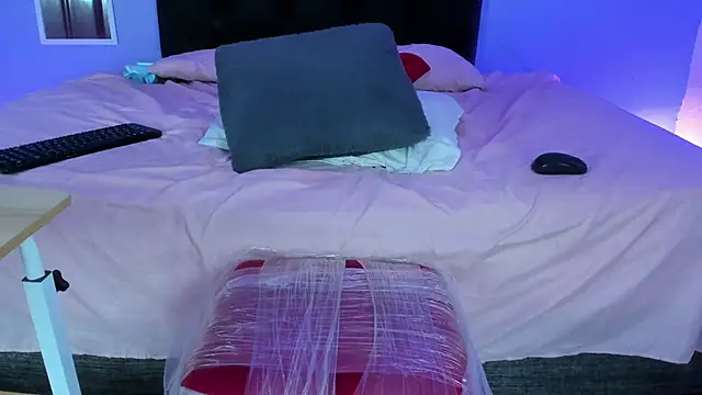 Snapshot of AlanaParker6_ chatting on 03-08-25, 06:16 AlanaParker6  online show from 03-08-25, 06:16