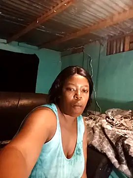 Snapshot of curvyloneah75 chatting on 02-27-25, 07:15 curvyloneah75 online show from 02-27-25, 07:15