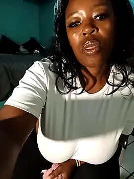 curvyloneah75 online show from 03-20-25, 08:09