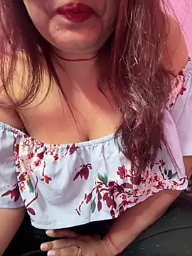  nishalove19 online show from 12-24-24, 07:55