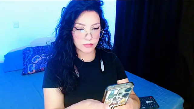 DollCam   online show from 10-07-25, 11:13