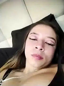 Snapshot of natacha__black_ chatting on 01-18-25, 06:43 natacha  black  online show from 01-18-25, 06:43