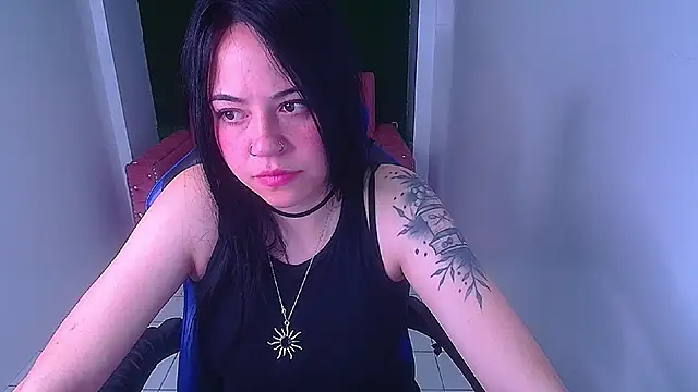 Snapshot of sabrina_jones_t chatting on 12-06-24, 10:19 sabrina jones t online show from 12-06-24, 10:19