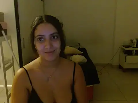 Snapshot of xBubblyBarbiexx chatting on 02-25-25, 02:03 xBubblyBarbiexx online show from 02-25-25, 02:03