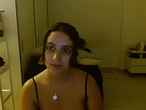 Snapshot of xBubblyBarbiexx chatting on 03-05-25, 02:03 xBubblyBarbiexx online show from 03-05-25, 02:03