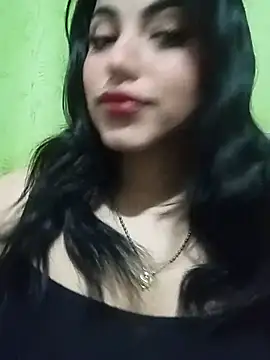 Naomy veracruz  online show from 11-19-25, 12:27