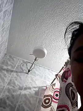 Naomy veracruz  online show from 01-18-26, 10:08