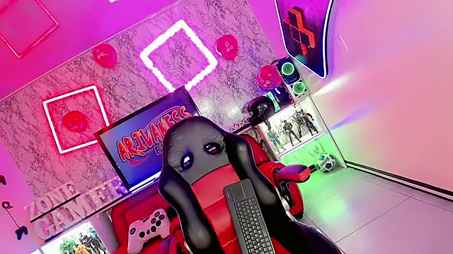 Alessa mullen online show from 02-15-25, 03:20