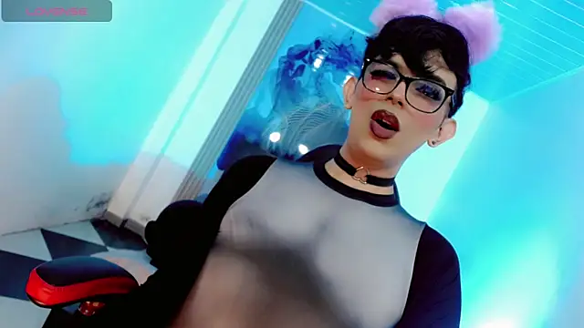 Alessa mullen online show from 10-14-25, 04:13