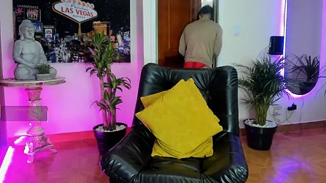 Snapshot of lukasgreene chatting on 03-18-25, 01:53 lukasgreene online show from 03-18-25, 01:53