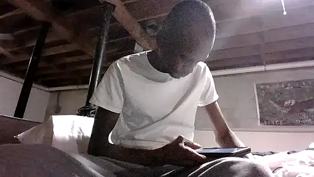 Snapshot of KinGKane84 chatting on 12-13-24, 03:38 KinGKane84 online show from 12-13-24, 03:38