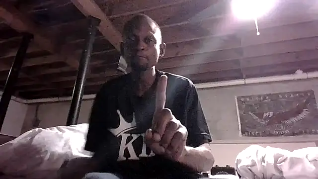 Snapshot of KinGKane84 chatting on 12-16-24, 07:26 KinGKane84 online show from 12-16-24, 07:26