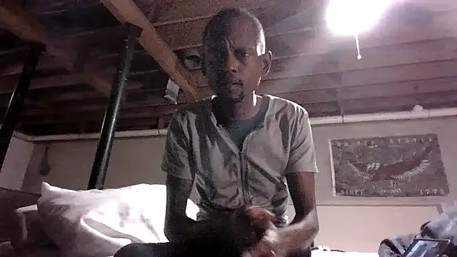 Snapshot of KinGKane84 chatting on 12-18-24, 08:31 KinGKane84 online show from 12-18-24, 08:31