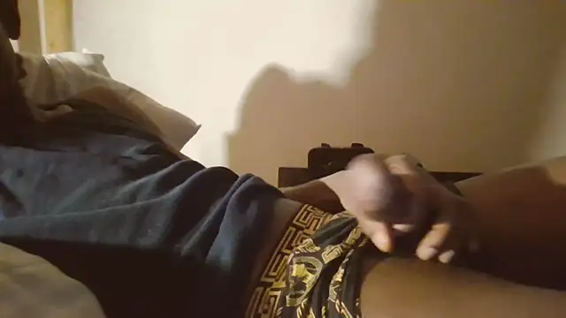 Snapshot of KinGKane84 chatting on 01-26-25, 03:17 KinGKane84 online show from 01-26-25, 03:17