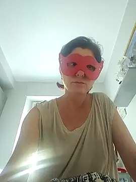 Vagabondainnamorata online show from 10-15-25, 12:38