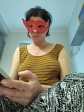 Vagabondainnamorata online show from 04-23-26, 05:37