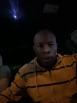 Snapshot of Bignc chatting on 09-30-25, 01:21 Bignc online show from 09-30-25, 01:21