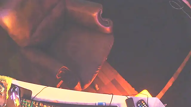 Snapshot of Bignc chatting on 09-30-25, 05:07 Bignc online show from 09-30-25, 05:07