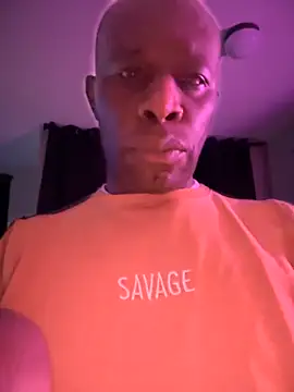 Snapshot of Bignc chatting on 10-17-25, 10:18 Bignc online show from 10-17-25, 10:18