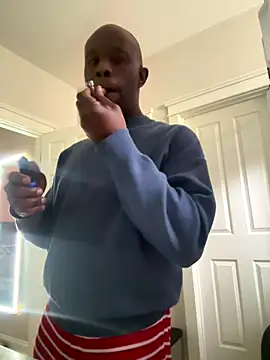 Snapshot of Bignc chatting on 10-19-25, 06:30 Bignc online show from 10-19-25, 06:30