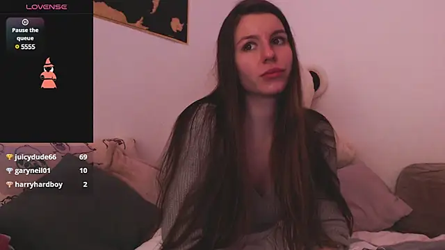 Snapshot of juicy_mystery chatting on 01-18-25, 06:43 juicy mystery online show from 01-18-25, 06:43