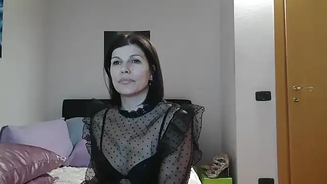 Snapshot of MISXY chatting on 01-11-25, 08:10 MISXY online show from 01-11-25, 08:10