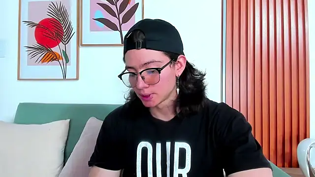 AngelBennet  online show from 01-22-25, 03:31