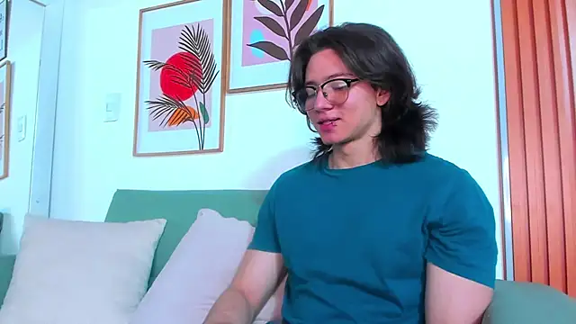 AngelBennet  online show from 01-31-25, 02:58