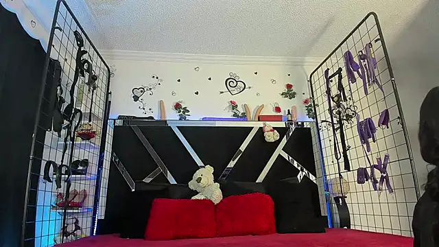 thedream girls online show from 11-17-25, 12:11