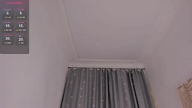 Snapshot of Kleo_Godde chatting on 01-12-25, 12:12 Kleo Godde online show from 01-12-25, 12:12