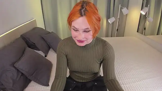 Snapshot of Kleo_Godde chatting on 01-18-25, 09:24 Kleo Godde online show from 01-18-25, 09:24