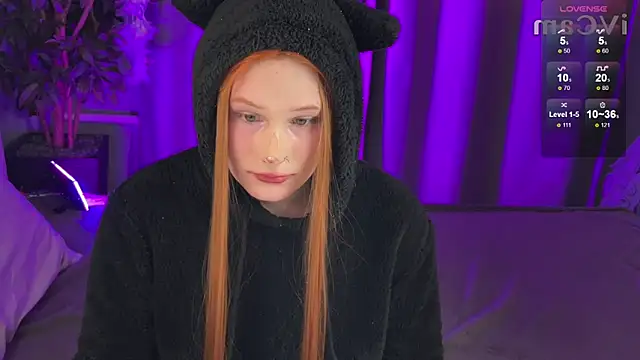 Snapshot of Kleo_Godde chatting on 02-21-25, 09:54 Kleo Godde online show from 02-21-25, 09:54