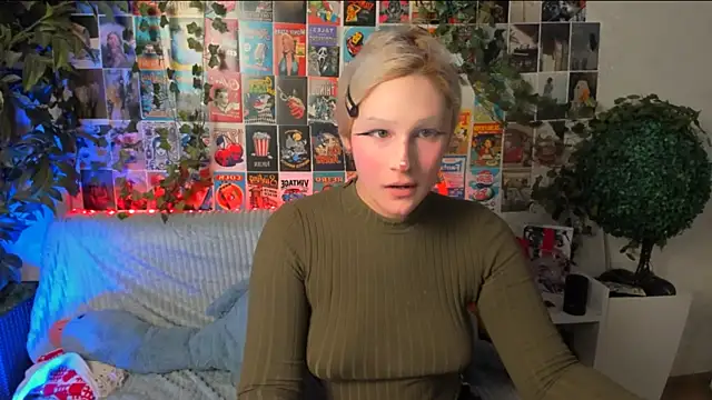 Snapshot of Kleo_Godde chatting on 09-12-25, 09:48 Kleo Godde online show from 09-12-25, 09:48