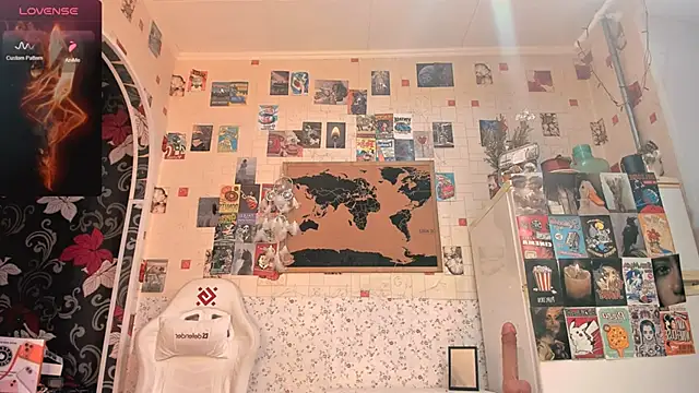 Kleo Godde online show from 04-18-26, 08:09