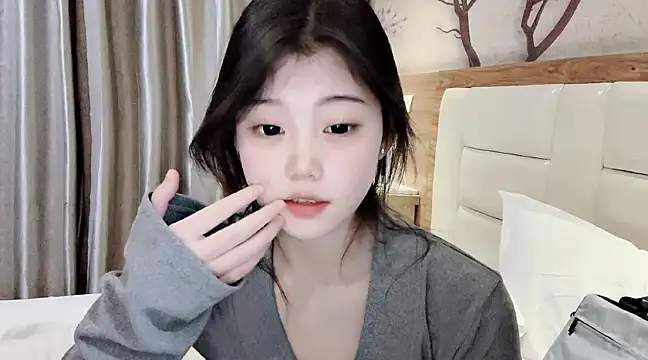 Snapshot of yangyang-1115 chatting on 02-09-25, 02:29 yangyang-1115 online show from 02-09-25, 02:29