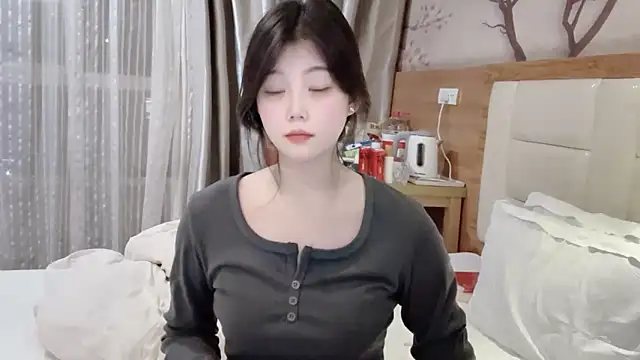 Snapshot of yangyang-1115 chatting on 02-11-25, 01:09 yangyang-1115 online show from 02-11-25, 01:09