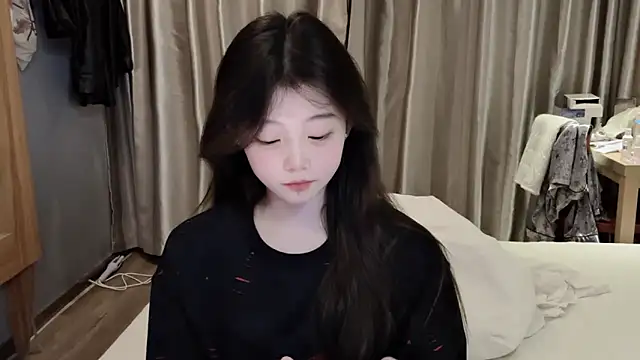 Snapshot of yangyang-1115 chatting on 03-08-25, 12:41 yangyang-1115 online show from 03-08-25, 12:41