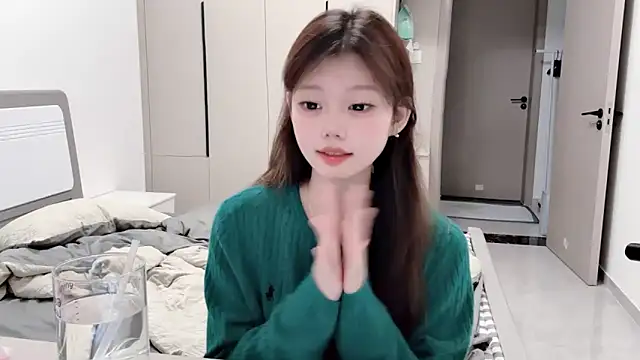 Snapshot of yangyang-1115 chatting on 09-21-25, 05:20 yangyang-1115 online show from 09-21-25, 05:20