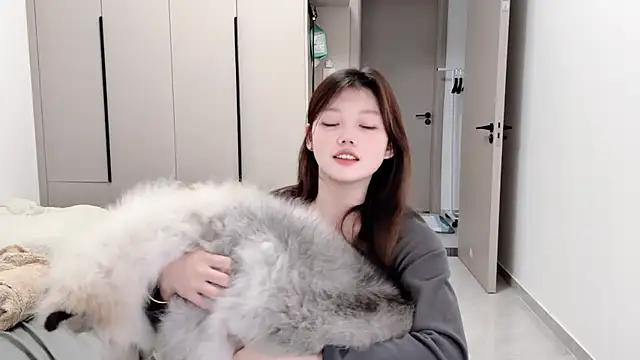 Snapshot of yangyang-1115 chatting on 10-16-25, 04:57 yangyang-1115 online show from 10-16-25, 04:57