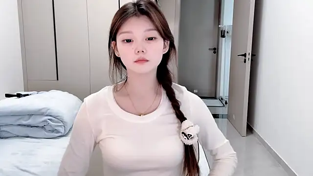 Snapshot of yangyang-1115 chatting on 11-05-25, 04:23 yangyang-1115 online show from 11-05-25, 04:23