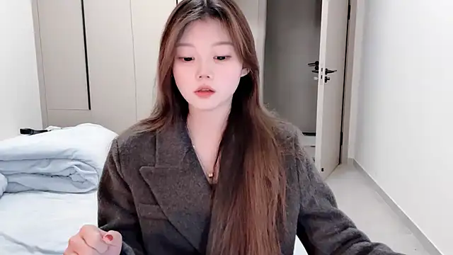 Snapshot of yangyang-1115 chatting on 11-06-25, 04:13 yangyang-1115 online show from 11-06-25, 04:13